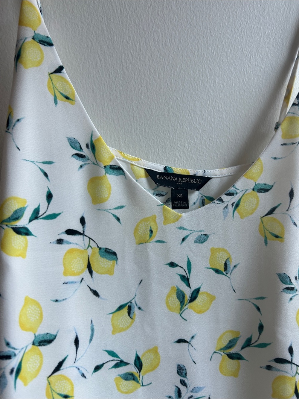 Banana Republic Lemon Camisole - Picture 4 of 4